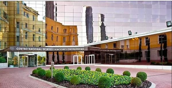 تتغلب على 12 ورماً في جسمها بفضل وجود مورث نادر لديها